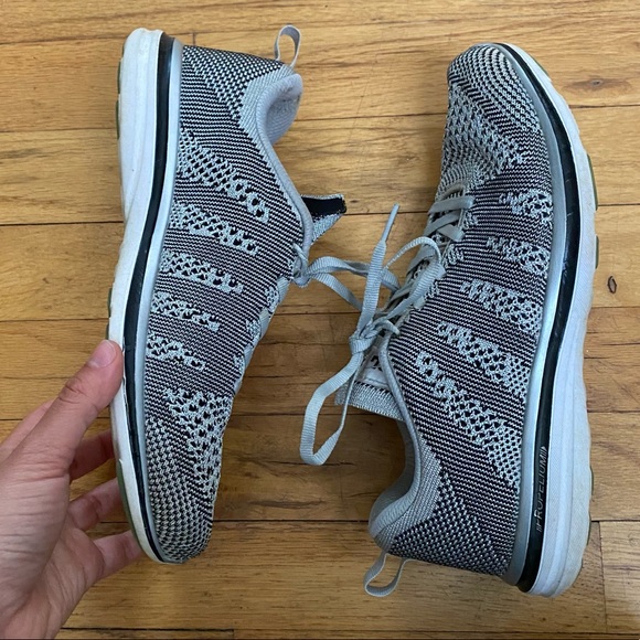 APL Sneakers - Picture 3 of 6